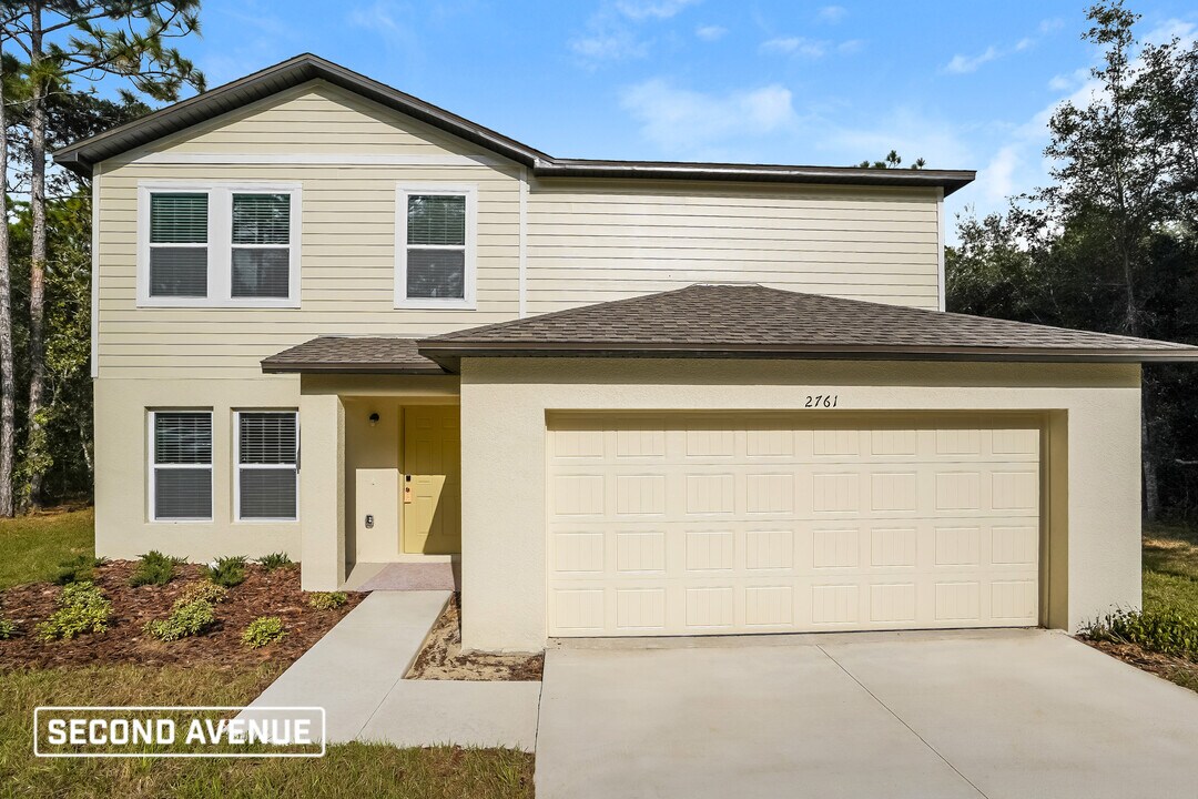 2761 W Shaw Pl in Citrus Springs, FL - Building Photo