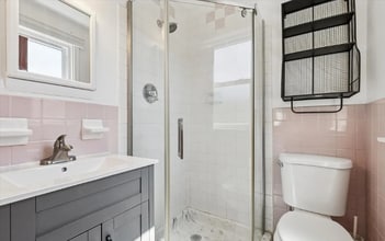 7504 Valley Ave, Unit 1 in Philadelphia, PA - Foto de edificio - Building Photo