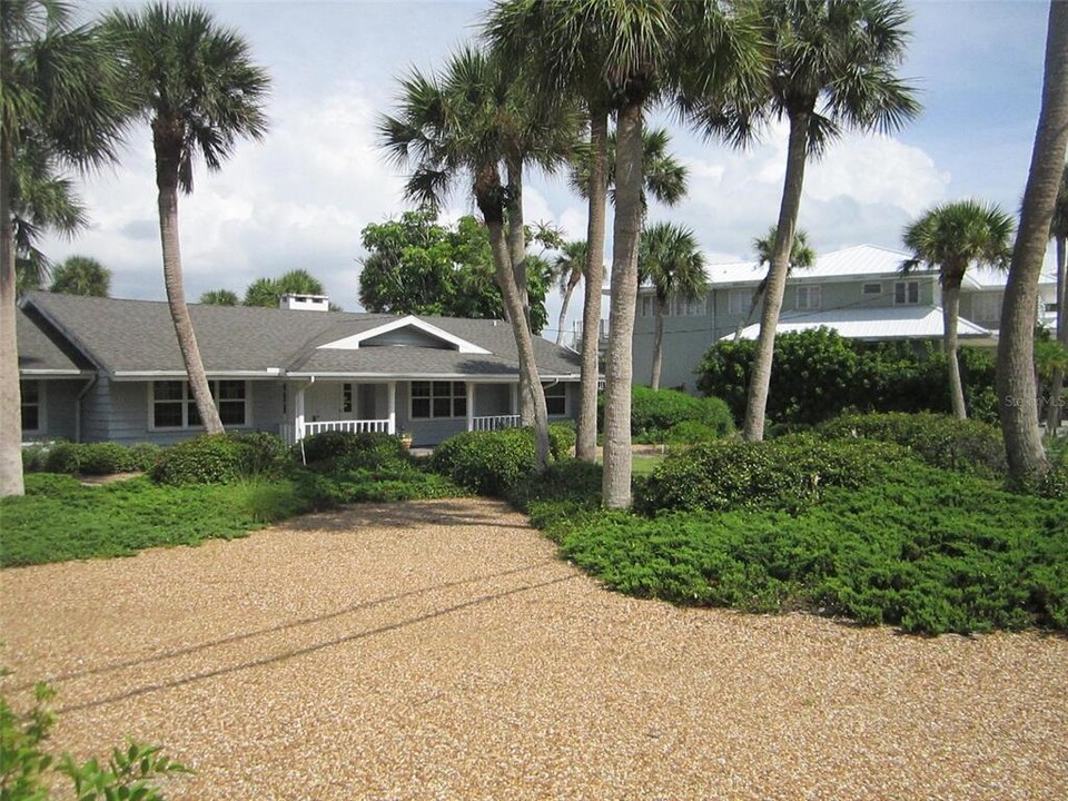 3534 Casey Key Rd in Nokomis, FL - Building Photo