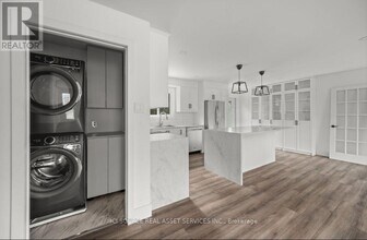 22-22 Garrett Dr in Georgina, ON - Building Photo - Building Photo