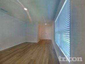 10729 Hidden Banks Gln in Parrish, FL - Foto de edificio - Building Photo