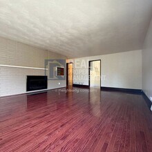 338 Regent Blvd in Fircrest, WA - Foto de edificio - Building Photo
