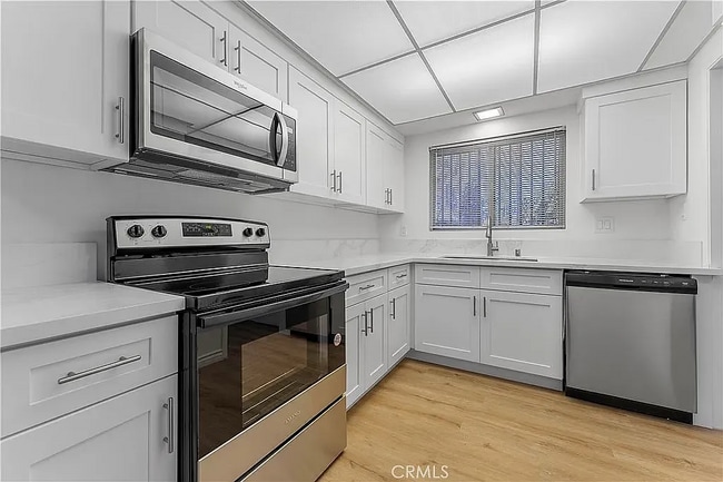 property at 1015 N Michillinda Ave