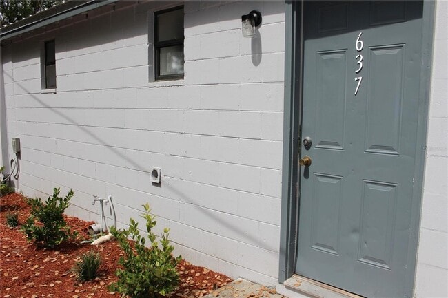 property at 637 NE Waldo Rd