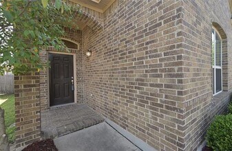 5933 Comanche Peak Dr in Fort Worth, TX - Building Photo - Building Photo