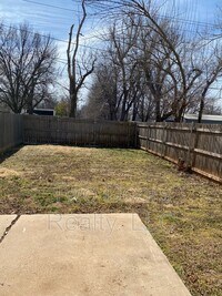 1018 E Main St photo'