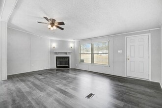 101 Little Dove Rd in Pikeville, NC - Building Photo - Building Photo