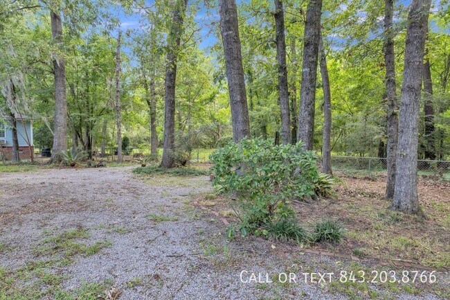 174 Winding Rock Rd in Goose Creek, SC - Building Photo - Building Photo