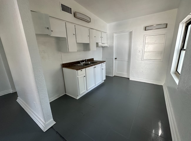 property at 2542 Wisteria St