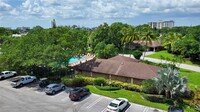 3000 N Palm Aire Dr, Unit 506 in Pompano Beach, FL - Building Photo - Building Photo