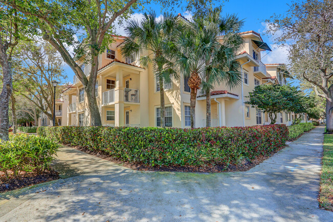 1116 University Blvd in Jupiter, FL - Building Photo - Building Photo