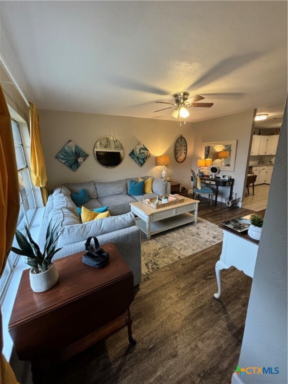 property at 1307 Sherry Ln