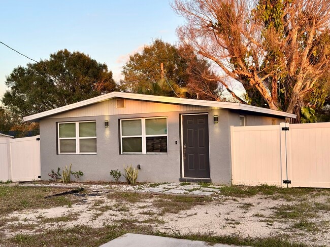 property at 1415 Diego St