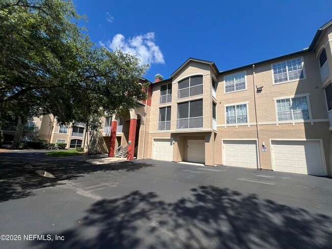 property at 170 Veracruz Dr