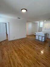 8016 S Halsted St in Chicago, IL - Building Photo - Building Photo