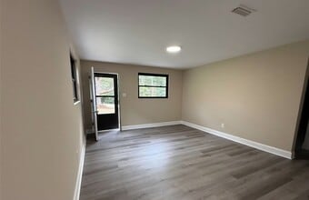 904 8th Ave SW in Conover, NC - Building Photo - Building Photo