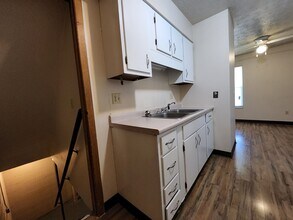 1676 Colonial Dr in Bucyrus, OH - Building Photo - Building Photo