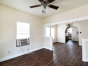 3811 Fox St in Houston, TX - Building Photo - Building Photo