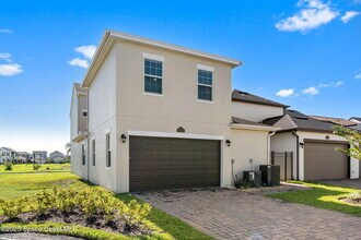 8110 Allure Dr in Melbourne, FL - Building Photo - Building Photo