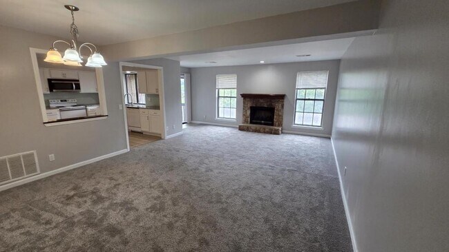 12828 W 110th Terrace in Overland Park, KS - Building Photo - Building Photo