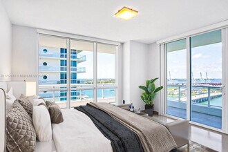 540 West Ave, Unit 2211 in Miami Beach, FL - Building Photo - Building Photo