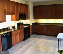 1100 Lovering Ave-Unit -116 in Wilmington, DE - Building Photo - Building Photo