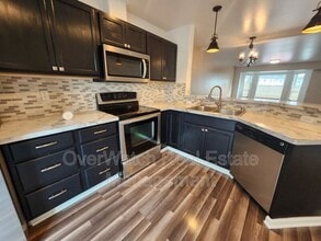 6533 Kara Sue Loop in Anchorage, AK - Building Photo - Building Photo