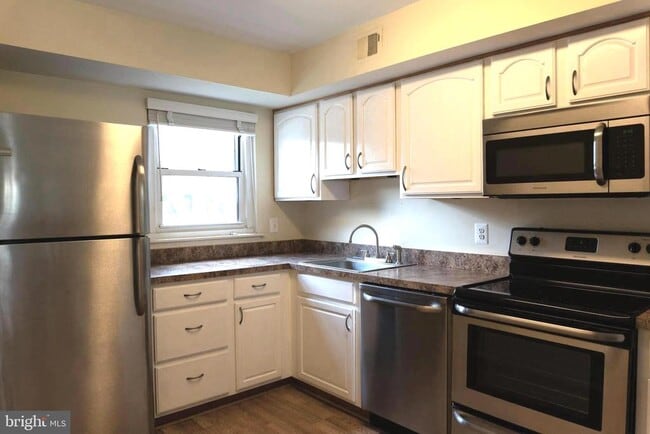 47 Winston Ct in Blue Bell, PA - Building Photo - Building Photo