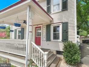 101 Mercer St in Newtown, PA - Building Photo - Building Photo