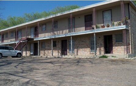 Pecan Park in Waco, TX - Building Photo