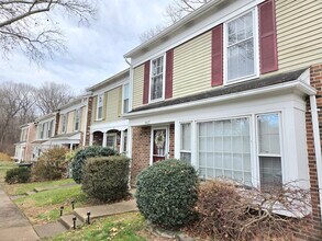 5407 Leeway Ct in Fairfax, VA - Building Photo - Building Photo