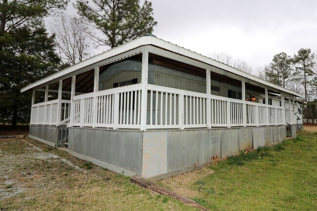 49 Baker St in Lincoln, AL - Building Photo - Building Photo