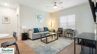 3501 N Austin St in Seguin, TX - Building Photo