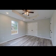 210 N San Jacinto St in San Antonio, TX - Building Photo - Building Photo