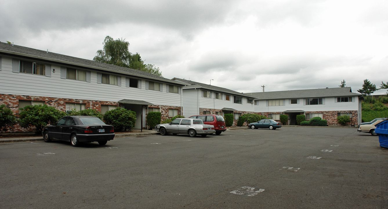 Lu Don Apartments in Portland, OR - Building Photo