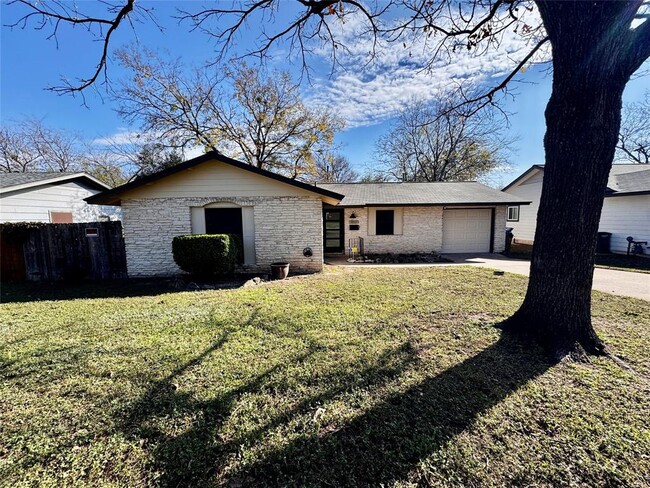 8517 New Hampshire Dr in Austin, TX - Building Photo - Building Photo