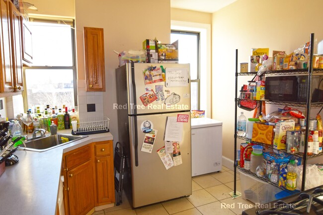 17 Highgate St in Boston, MA - Foto de edificio - Building Photo