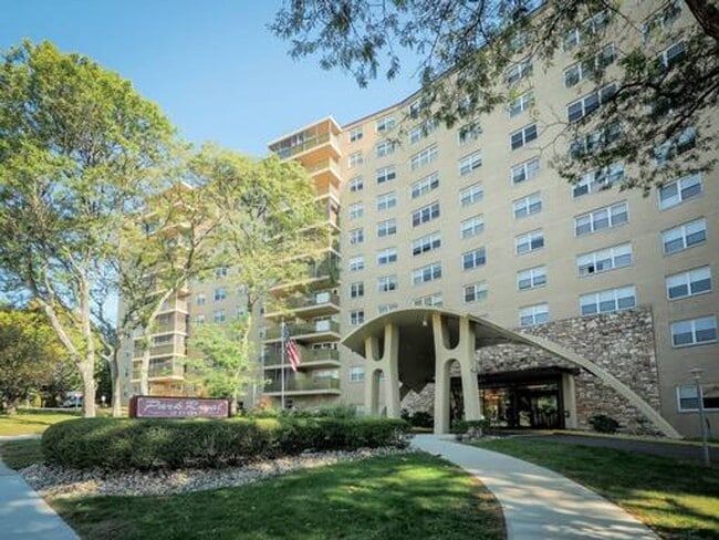 property at 2600 Park Ave