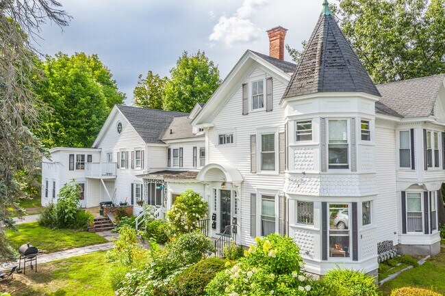 9 Merrimack Street in Concord, NH - Foto de edificio - Building Photo