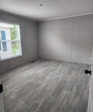 37 Landrey Dr in Vincennes, IN - Building Photo - Building Photo