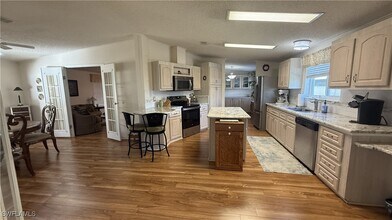 281 Ocean Reef Ln in Naples, FL - Building Photo - Building Photo