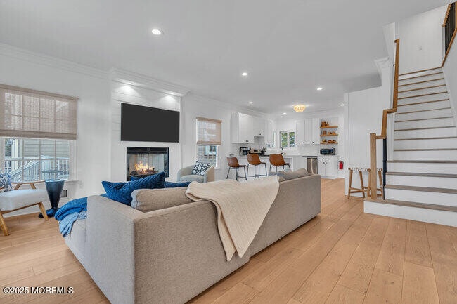 2 Captains Ct in Manasquan, NJ - Foto de edificio - Building Photo