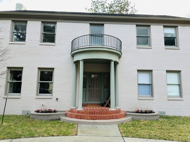 property at 2506 Rosedale St