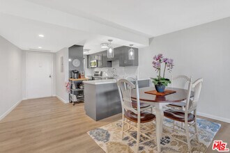 4337 Marina City Dr in Marina Del Rey, CA - Building Photo - Building Photo