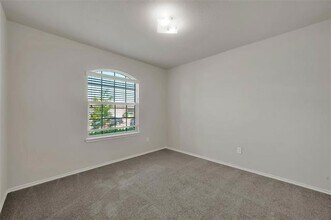 2133 Meadow View Dr in Princeton, TX - Building Photo - Building Photo
