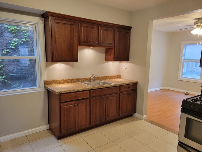 12010 Paul Ave, Unit 2