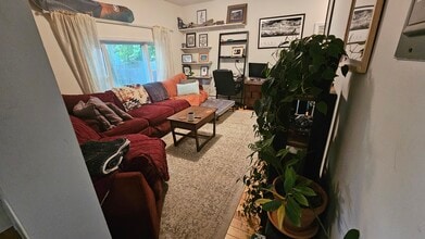 55 Monroe St, Unit 2 in Burlington, VT - Building Photo - Building Photo