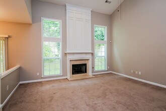 745 Friars Head Dr NE in Suwanee, GA - Building Photo - Building Photo