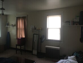 53 S 18th St, Unit 2 in Pittsburgh, PA - Foto de edificio - Building Photo