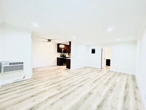 bag373 in Los Angeles, CA - Building Photo - Building Photo
